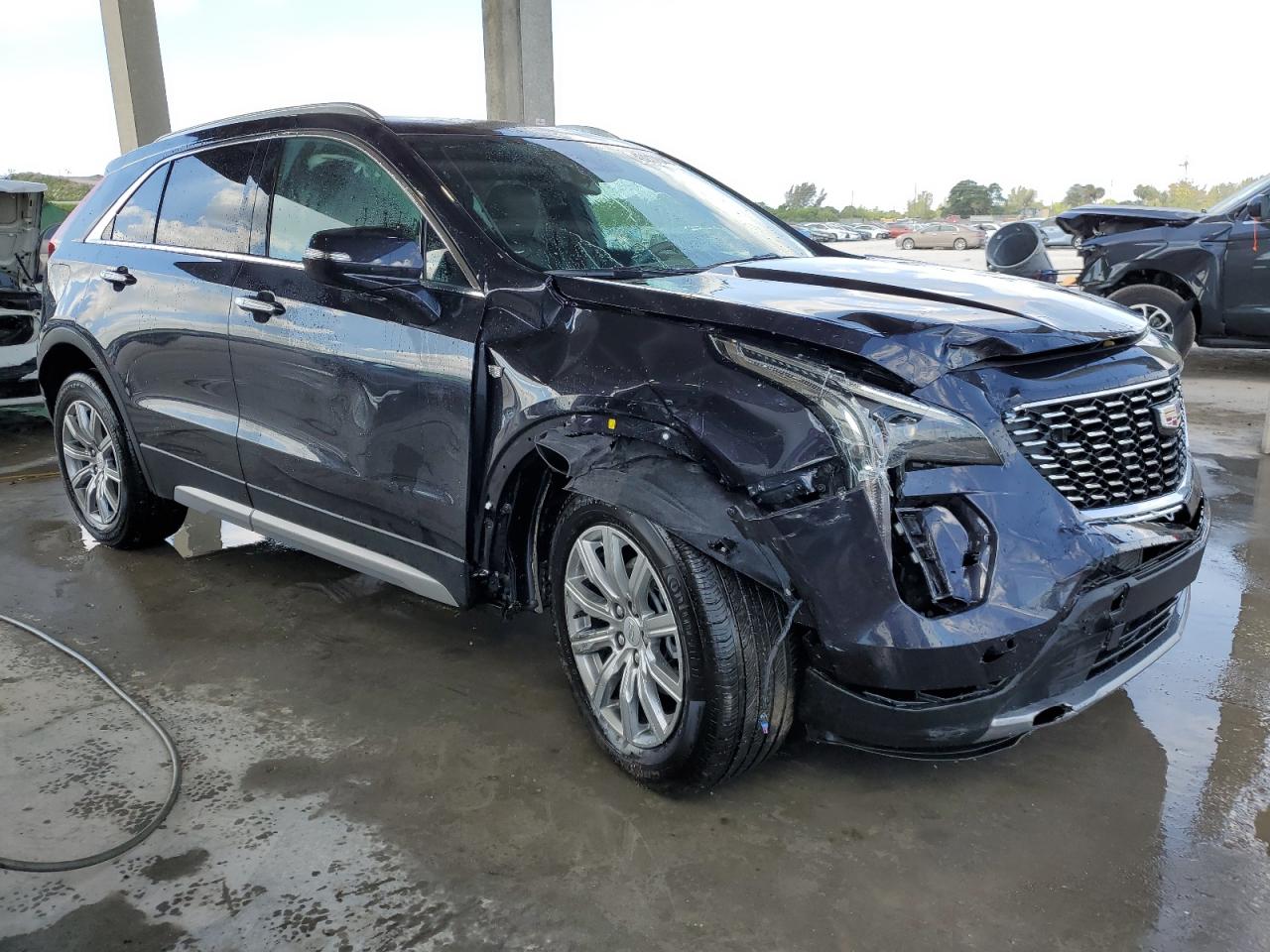 Photo 3 VIN: 1GYFZCR48PF106365 - CADILLAC XT4 