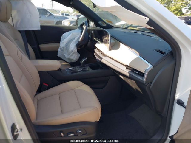 Photo 4 VIN: 1GYFZCR48RF123301 - CADILLAC XT4 