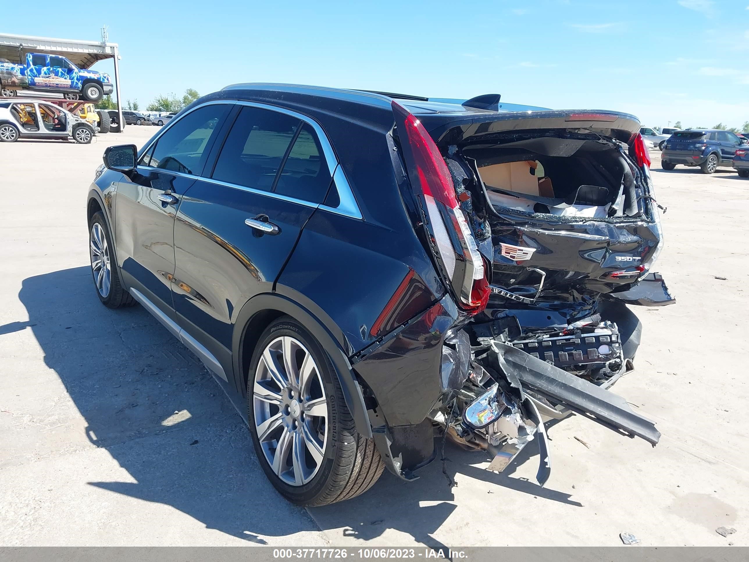 Photo 2 VIN: 1GYFZCR49NF107859 - CADILLAC XT4 