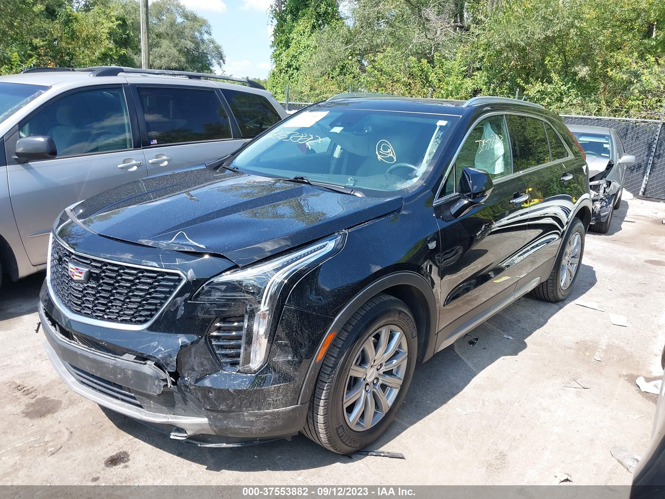 Photo 1 VIN: 1GYFZCR4XLF102411 - CADILLAC XT4 