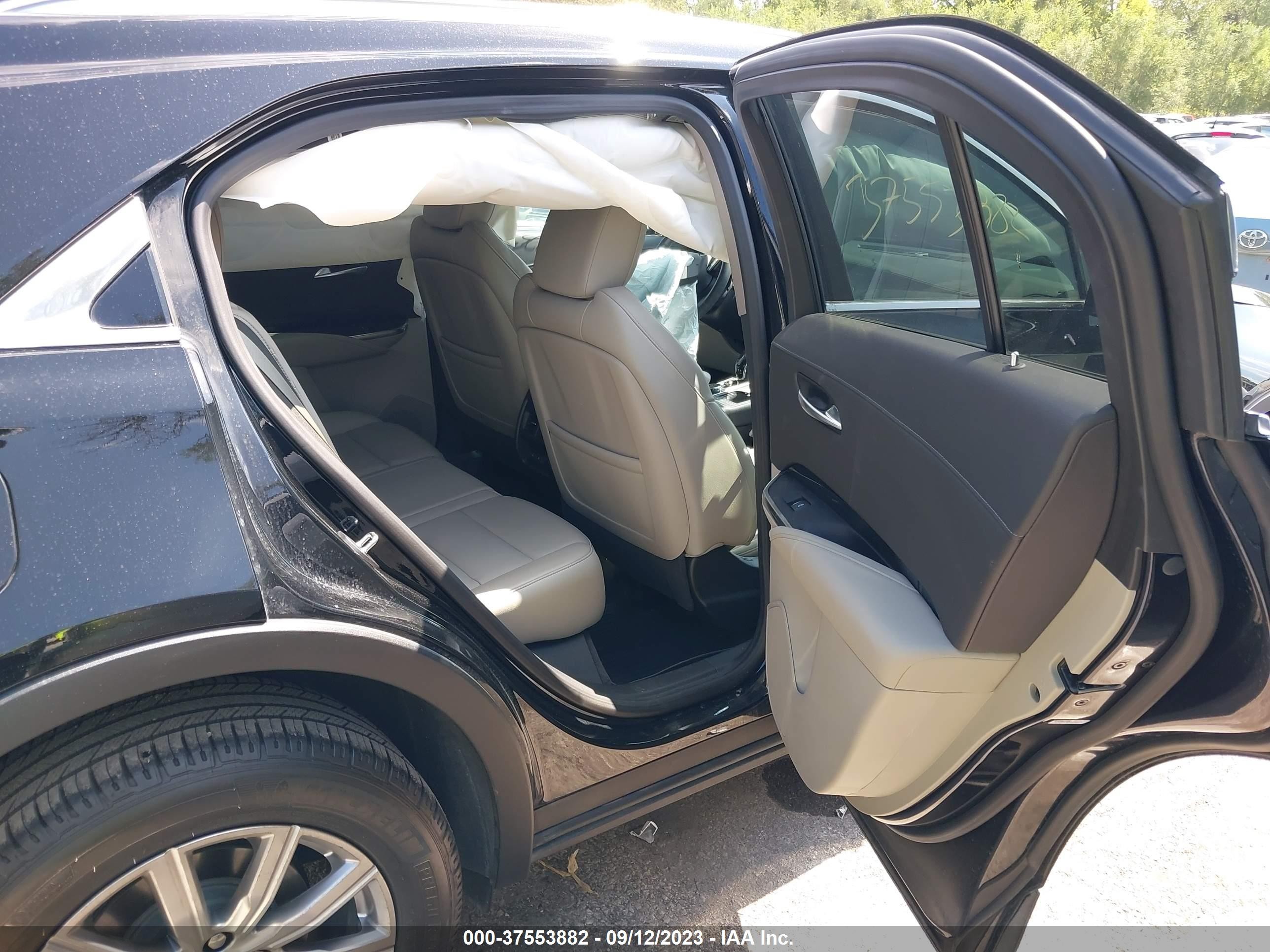 Photo 7 VIN: 1GYFZCR4XLF102411 - CADILLAC XT4 