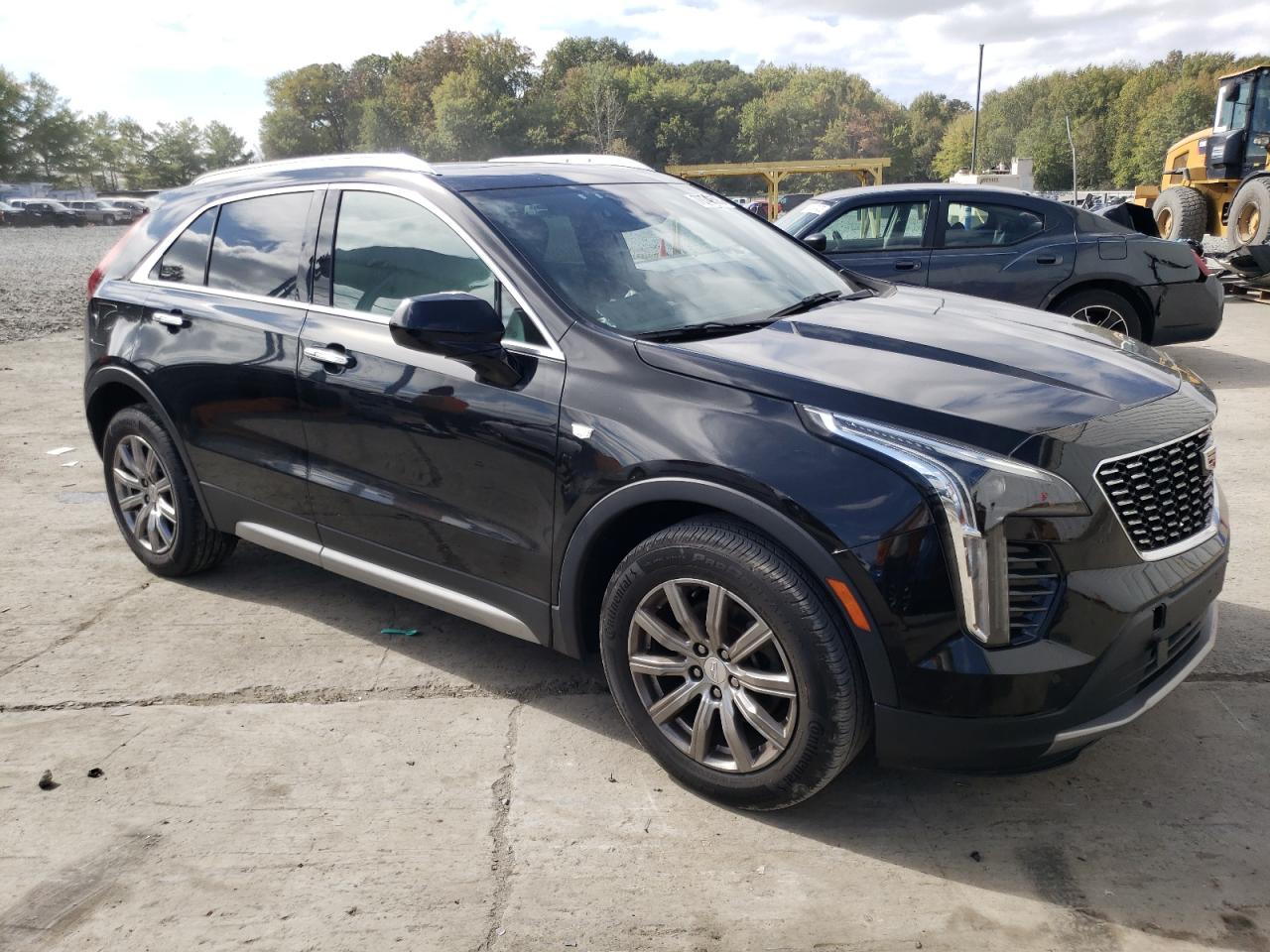 Photo 3 VIN: 1GYFZDR43KF213421 - CADILLAC XT4 