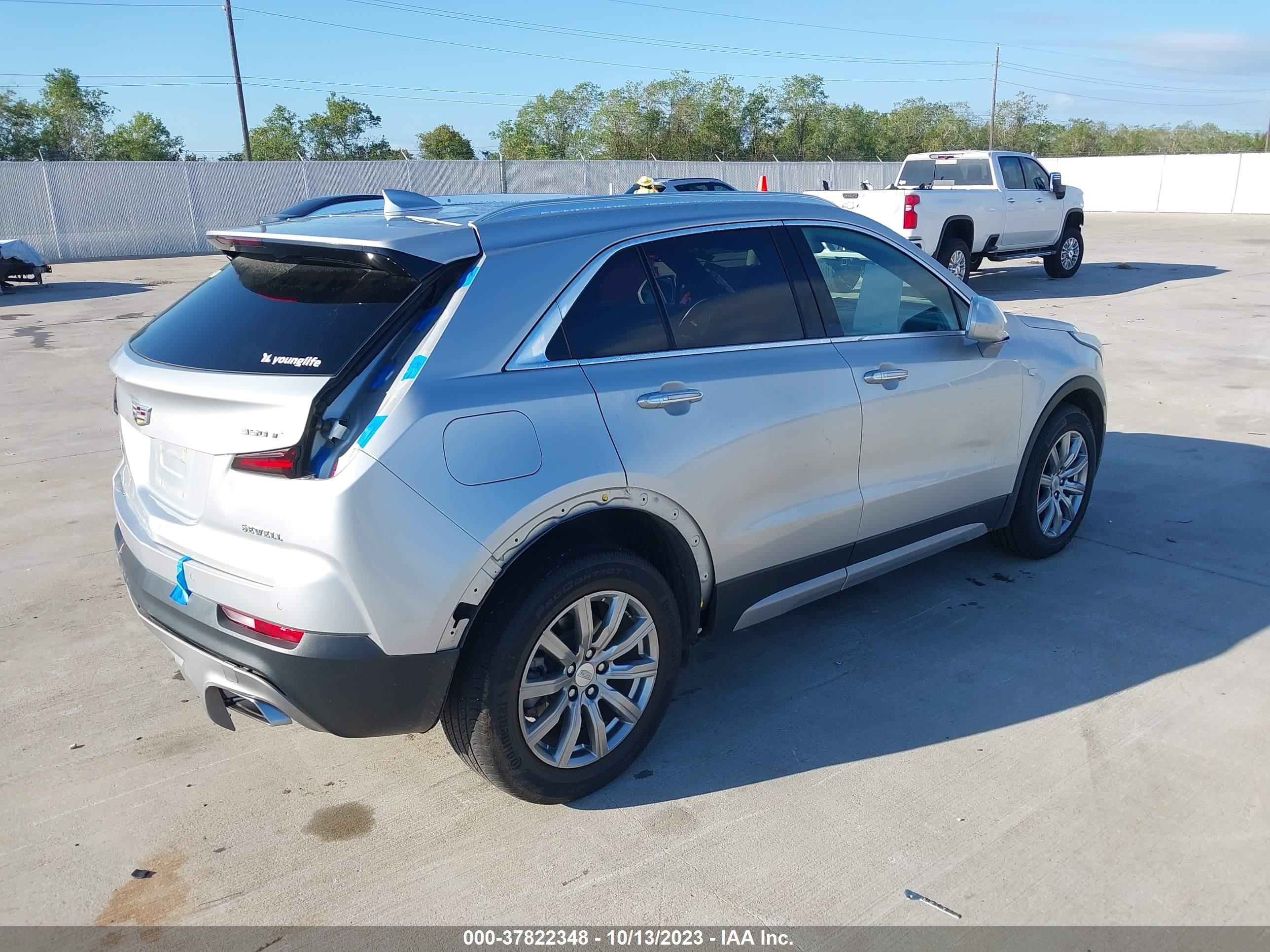 Photo 3 VIN: 1GYFZDR43LF091967 - CADILLAC XT4 