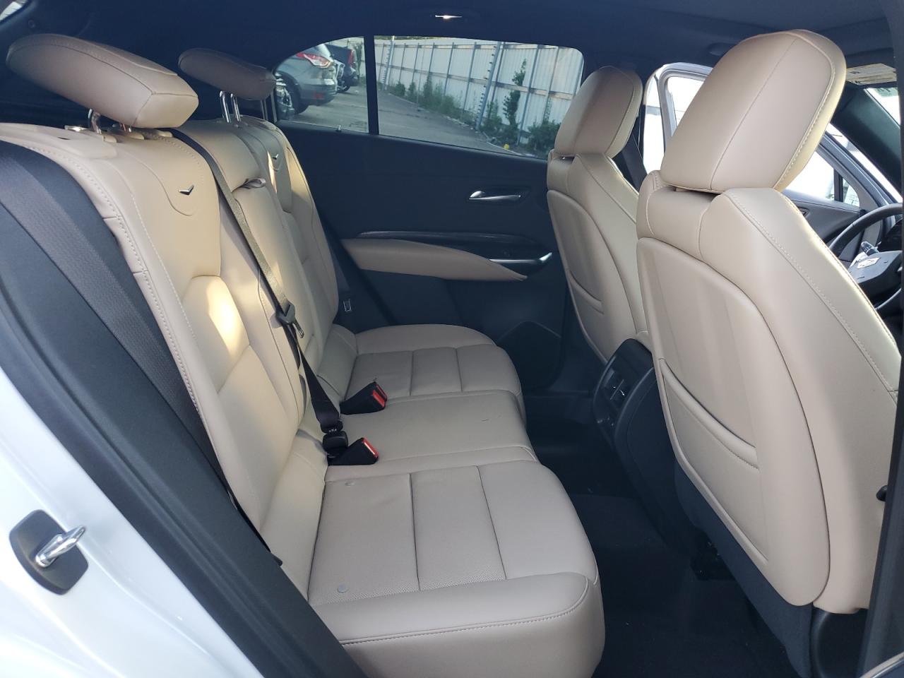 Photo 9 VIN: 1GYFZDR43RF101423 - CADILLAC XT4 