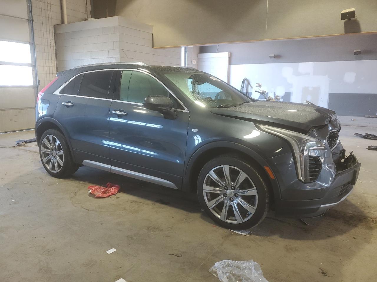 Photo 3 VIN: 1GYFZDR45KF101218 - CADILLAC XT4 