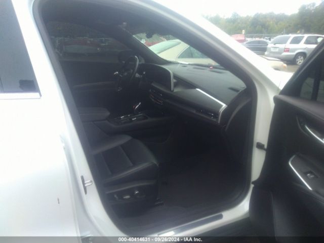 Photo 4 VIN: 1GYFZDR45RF102198 - CADILLAC XT4 