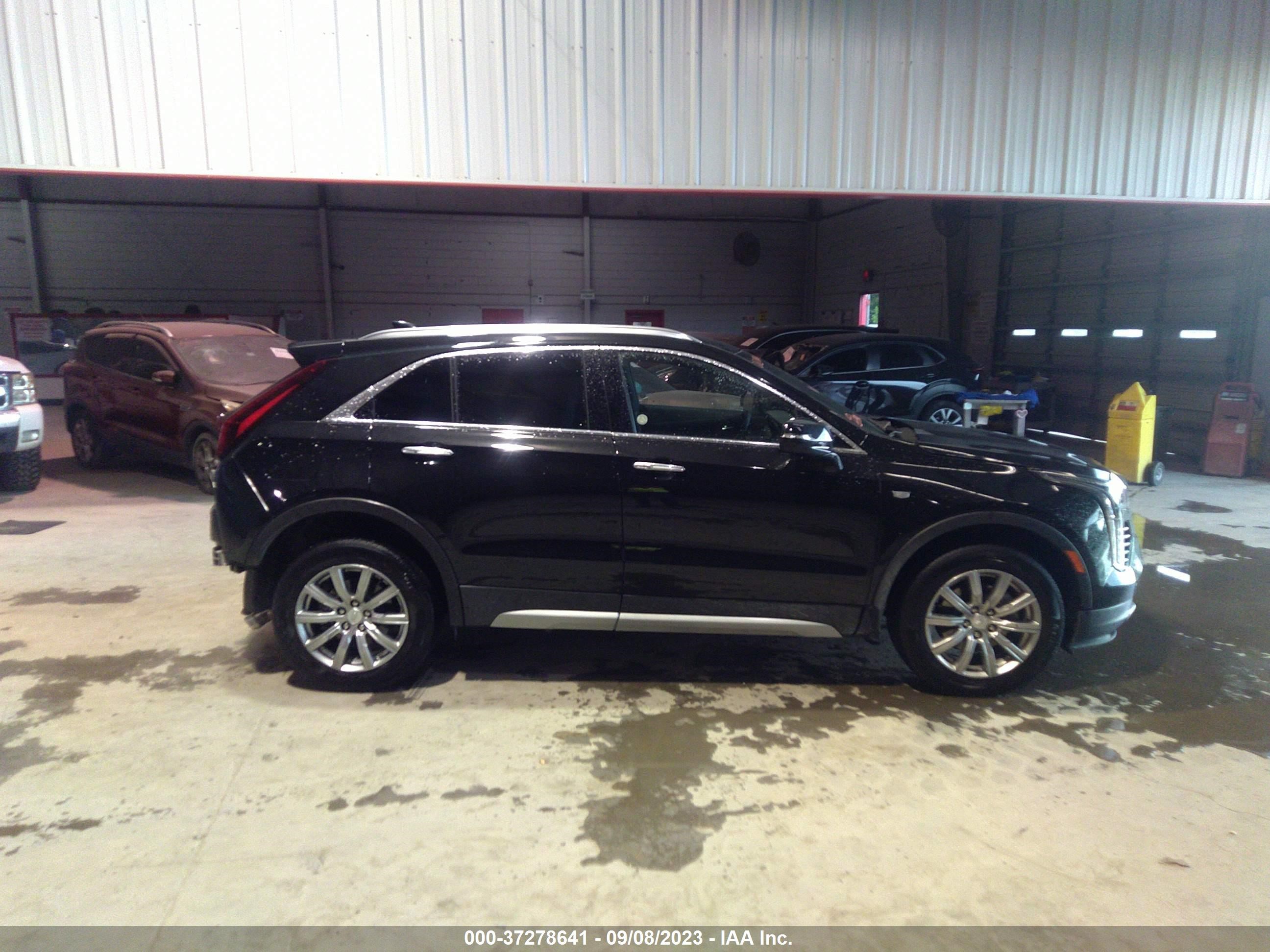 Photo 12 VIN: 1GYFZDR46PF111067 - CADILLAC XT4 