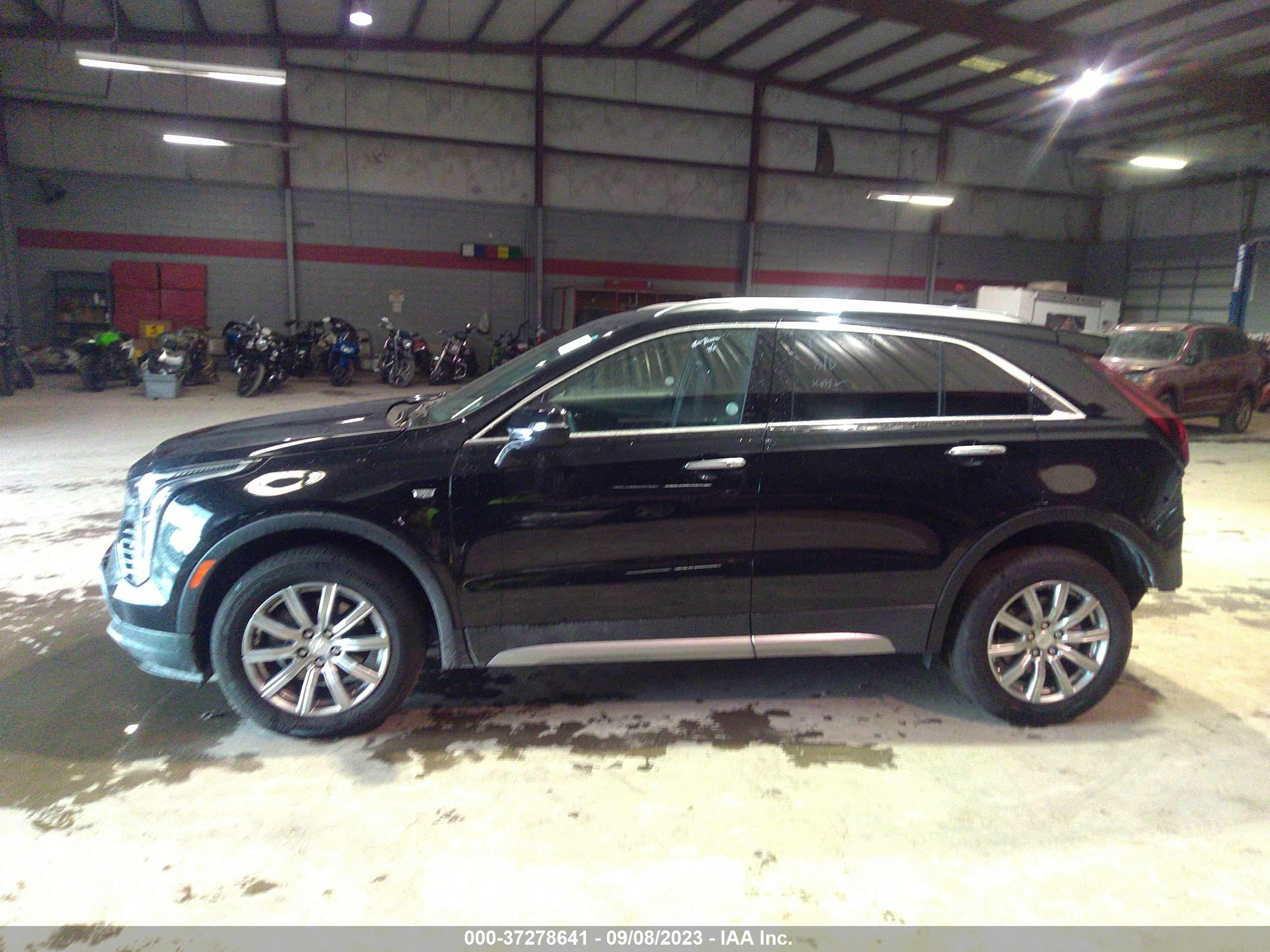 Photo 13 VIN: 1GYFZDR46PF111067 - CADILLAC XT4 