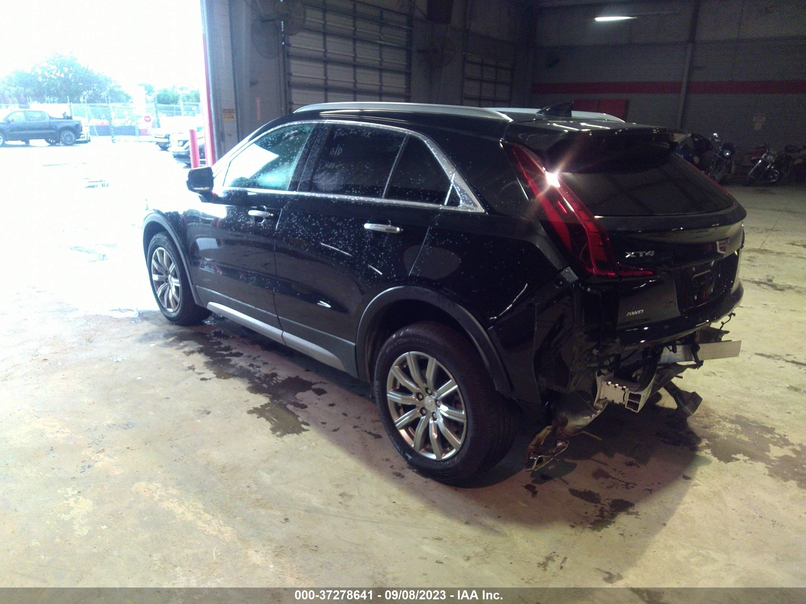 Photo 2 VIN: 1GYFZDR46PF111067 - CADILLAC XT4 