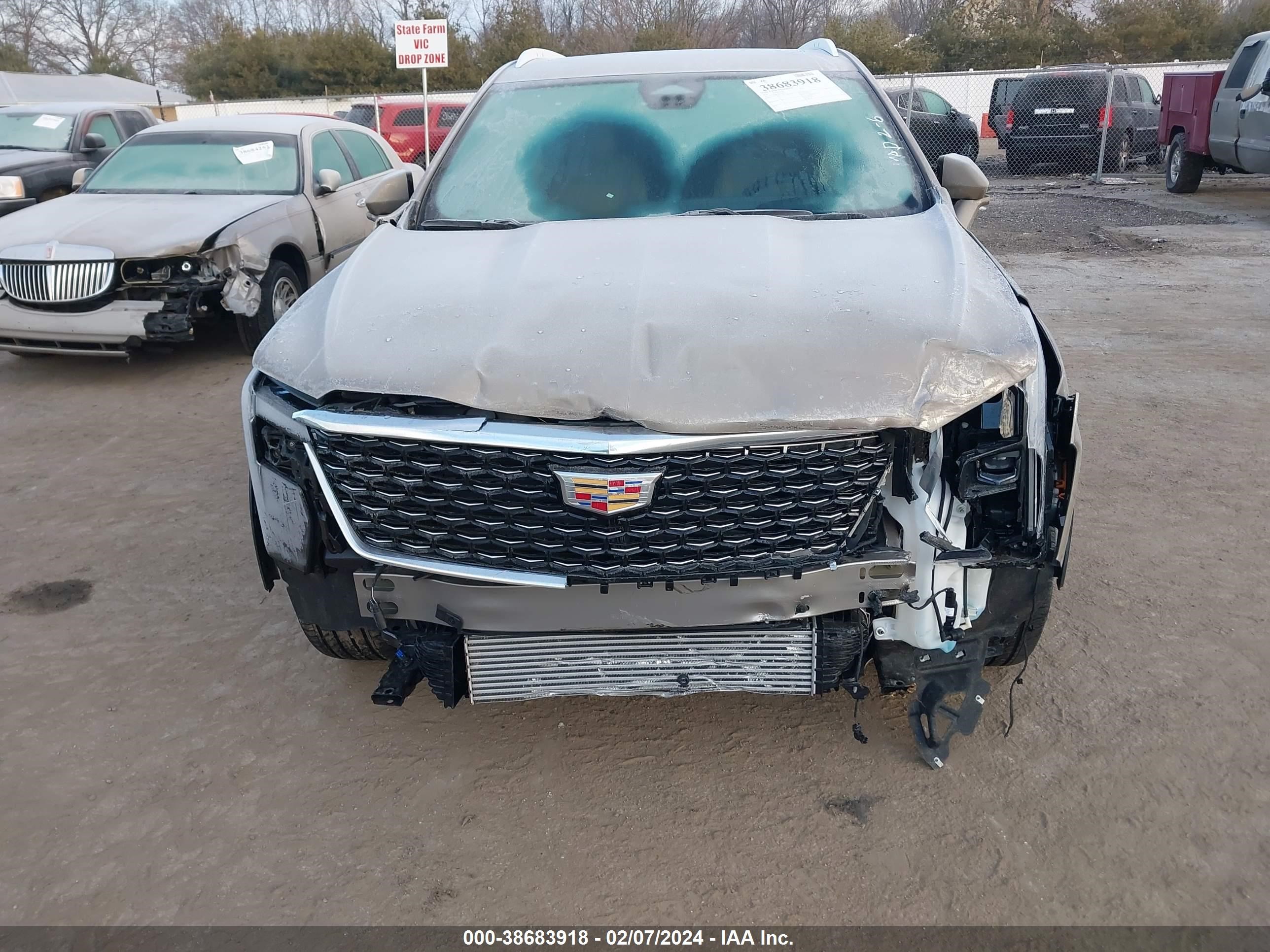 Photo 5 VIN: 1GYFZDR47RF122727 - CADILLAC XT4 