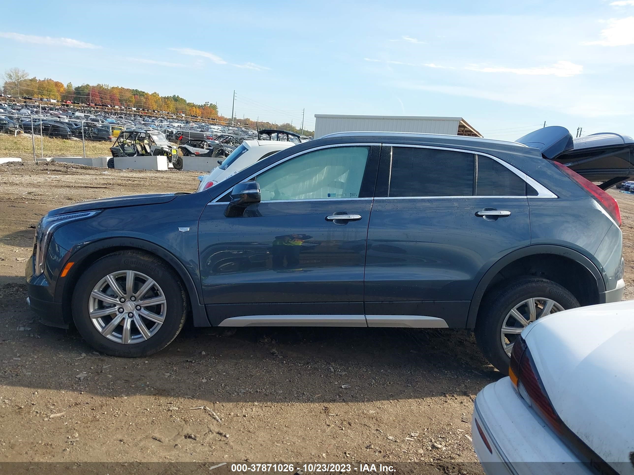 Photo 13 VIN: 1GYFZDR48LF085842 - CADILLAC XT4 