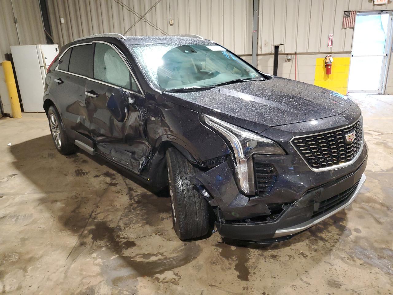 Photo 3 VIN: 1GYFZDR49PF100466 - CADILLAC XT4 