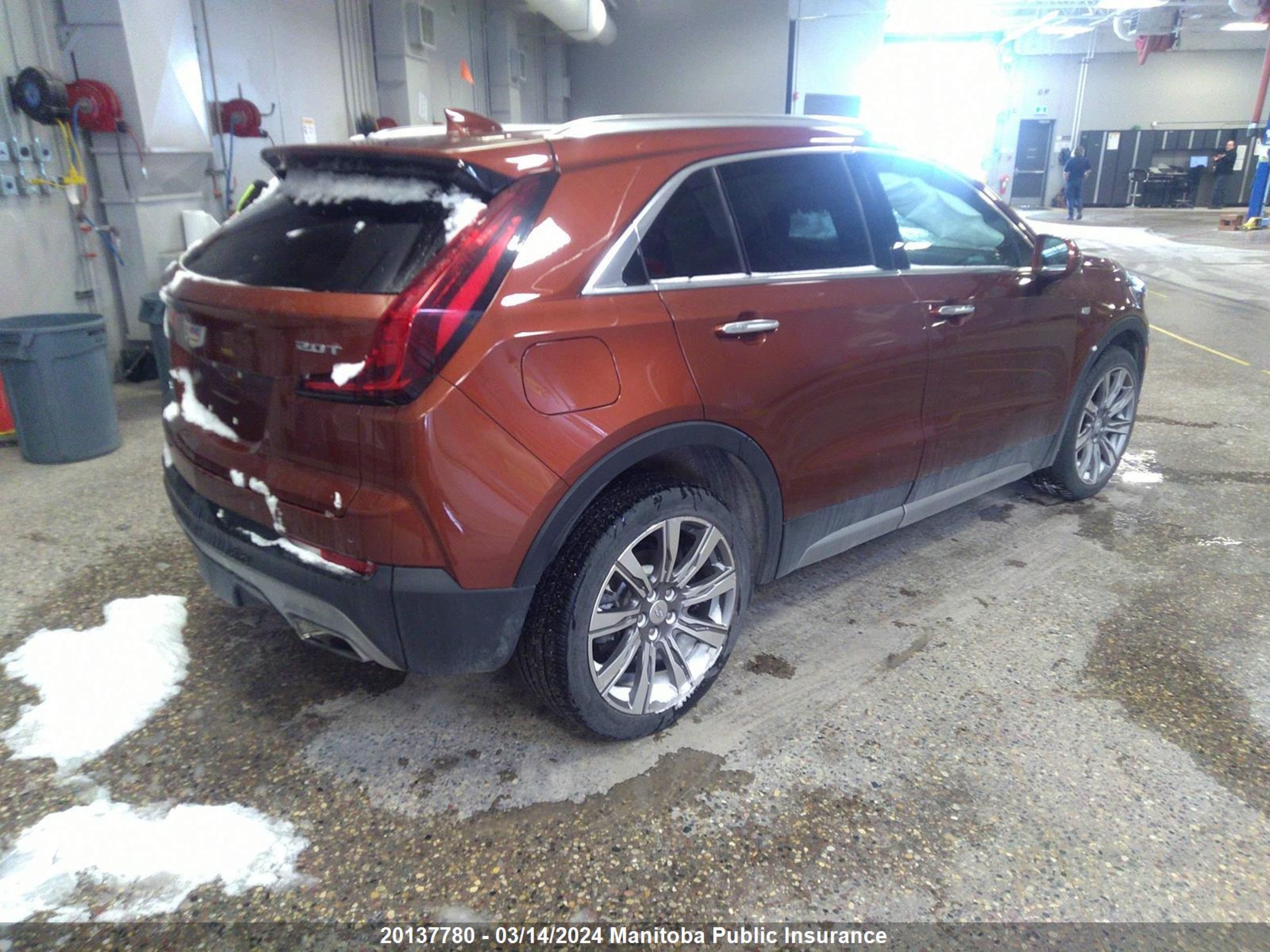 Photo 3 VIN: 1GYFZDR4XKF208264 - CADILLAC XT4 