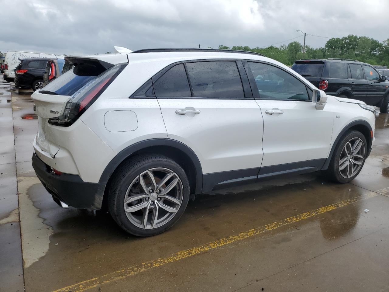 Photo 2 VIN: 1GYFZER41KF117504 - CADILLAC XT4 