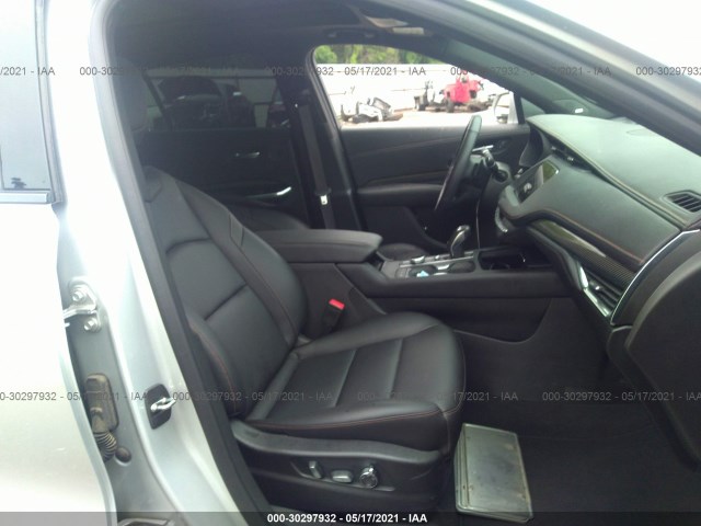 Photo 4 VIN: 1GYFZER43KF100445 - CADILLAC XT4 