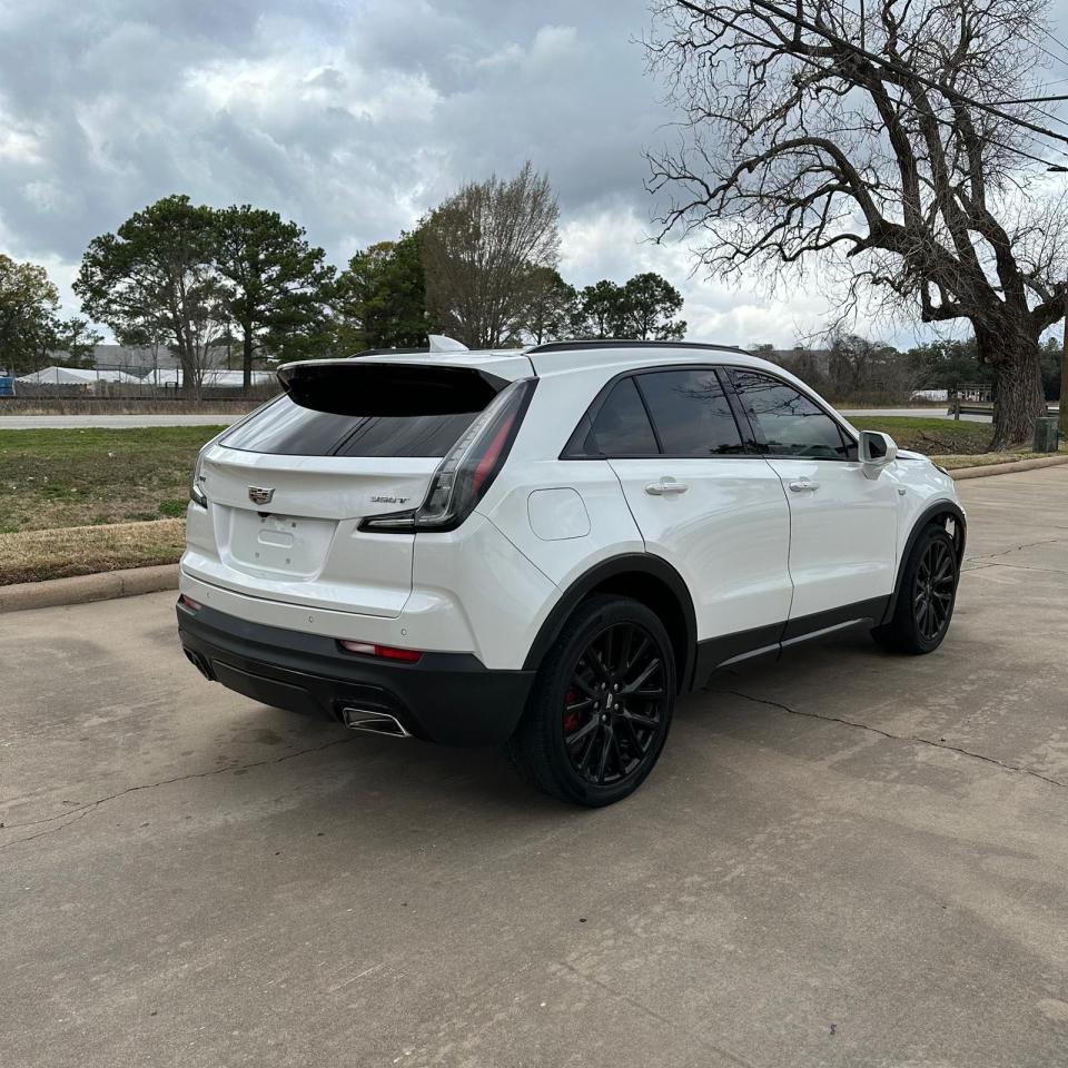 Photo 4 VIN: 1GYFZER43LF077458 - CADILLAC XT4 