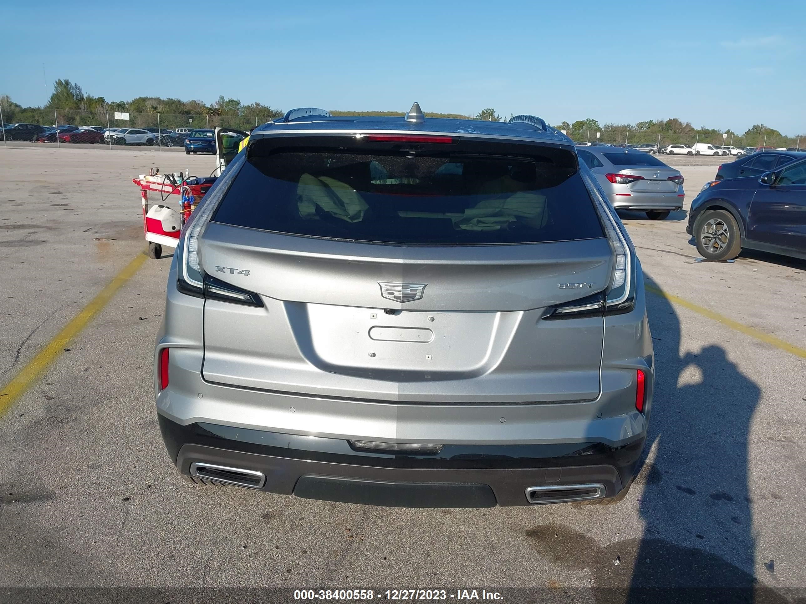 Photo 15 VIN: 1GYFZER45RF113000 - CADILLAC XT4 