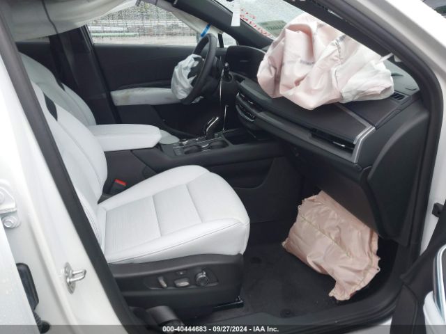 Photo 4 VIN: 1GYFZER47RF165339 - CADILLAC XT4 