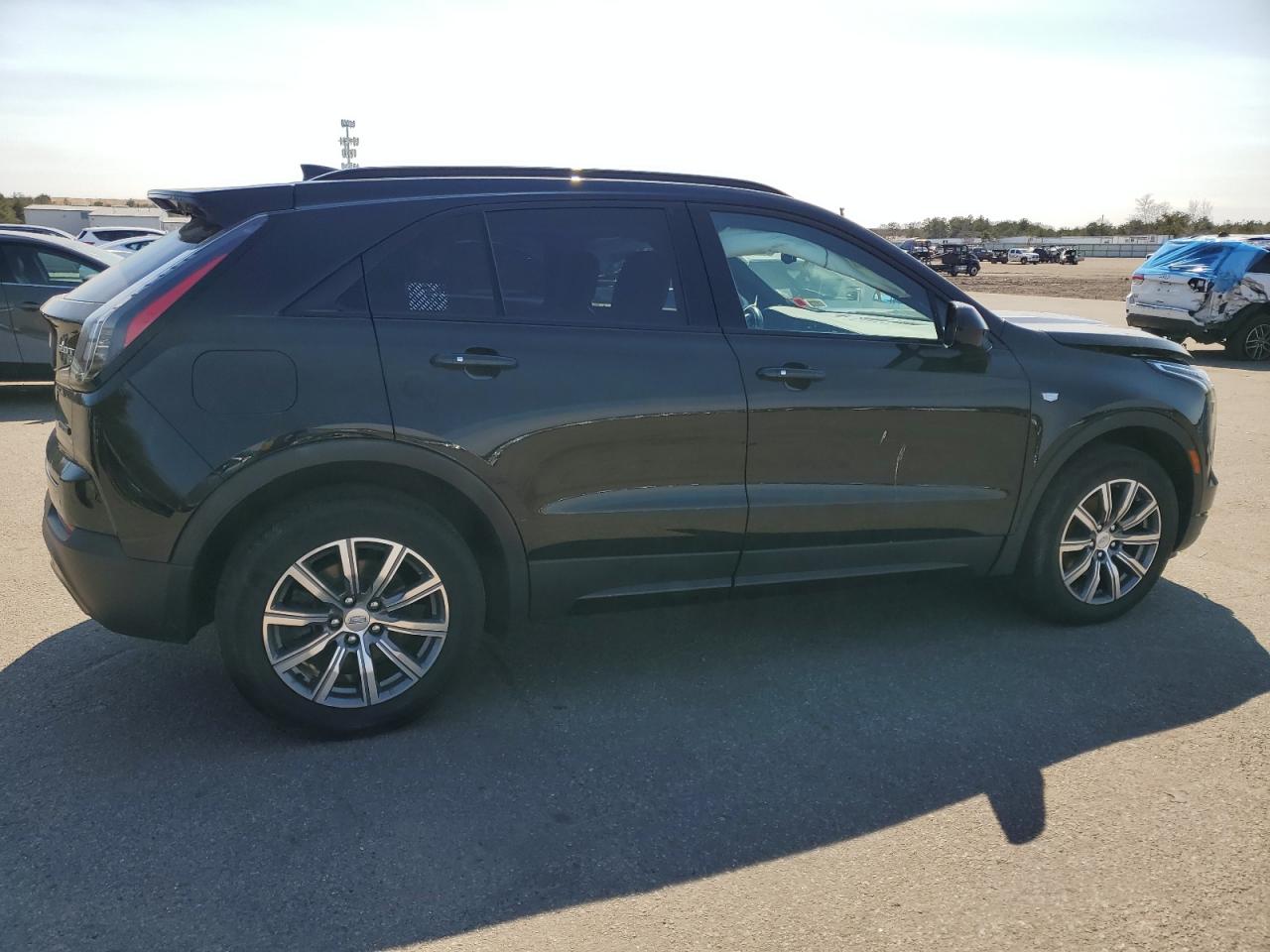 Photo 2 VIN: 1GYFZFR44KF159901 - CADILLAC XT4 