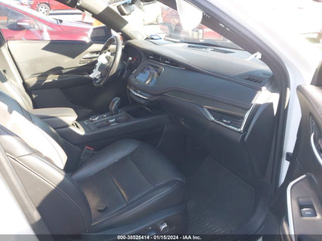 Photo 4 VIN: 1GYFZFR47KF141361 - CADILLAC XT4 