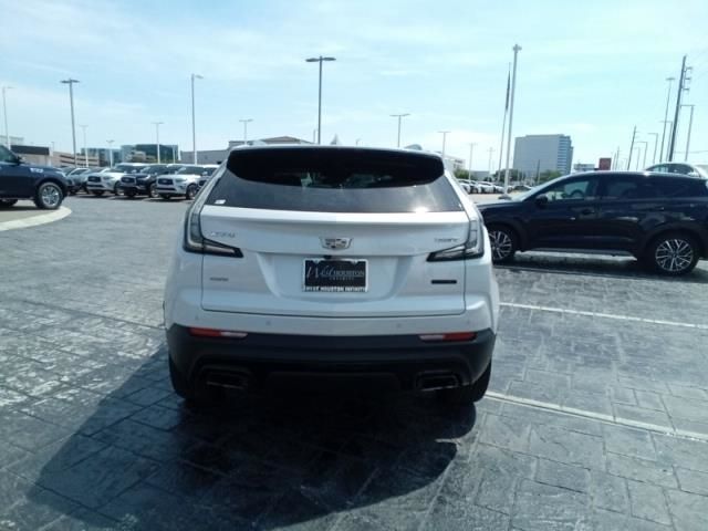 Photo 3 VIN: 1GYFZFR47KF176319 - CADILLAC XT4 