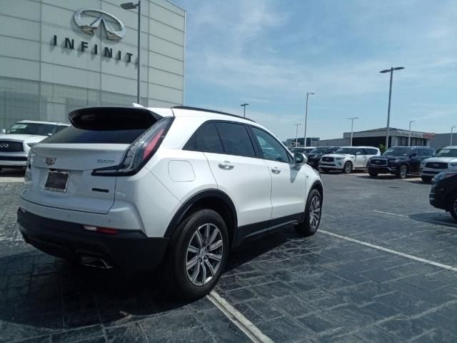 Photo 4 VIN: 1GYFZFR47KF176319 - CADILLAC XT4 