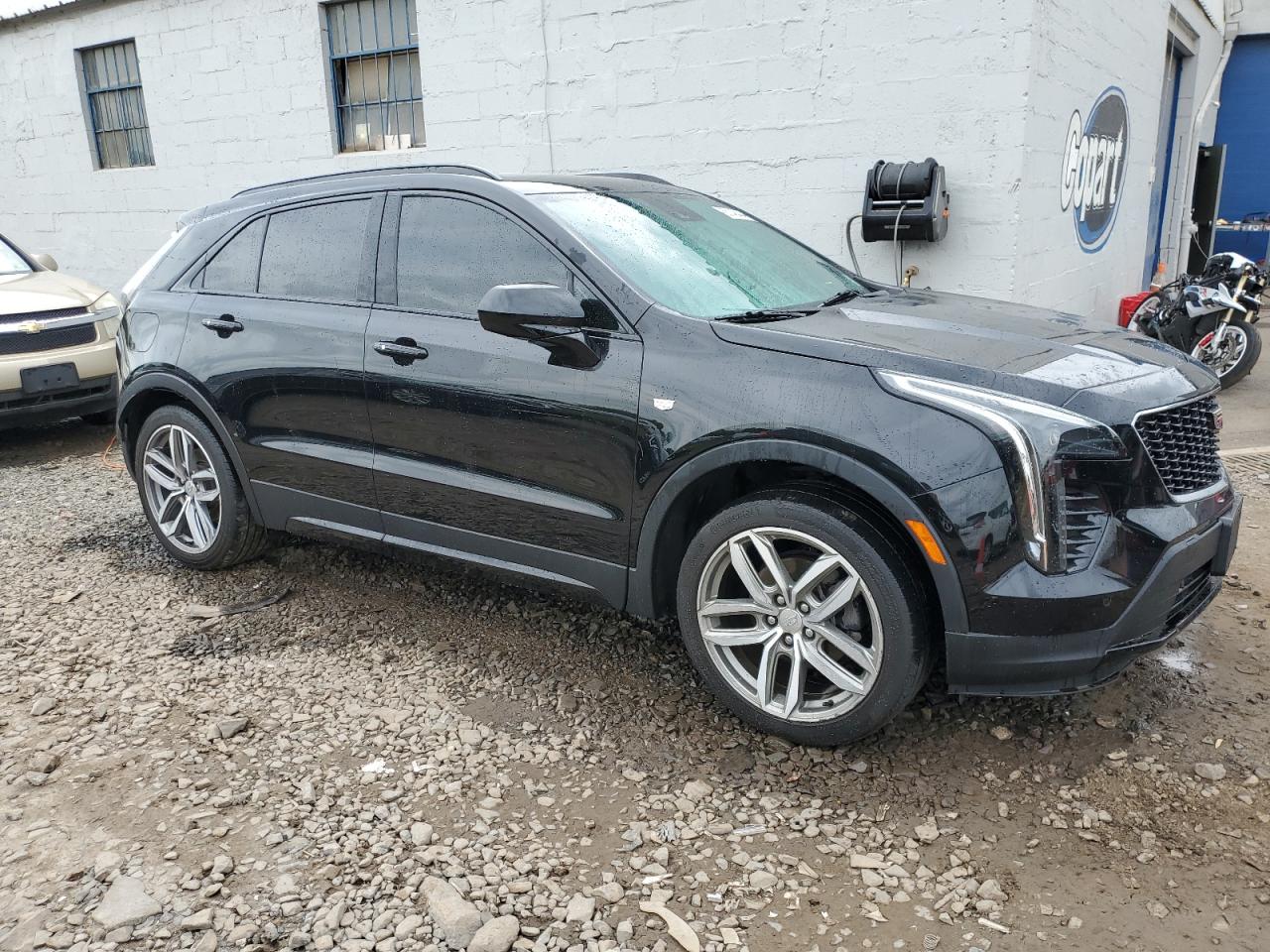 Photo 3 VIN: 1GYFZFR4XKF228929 - CADILLAC XT4 