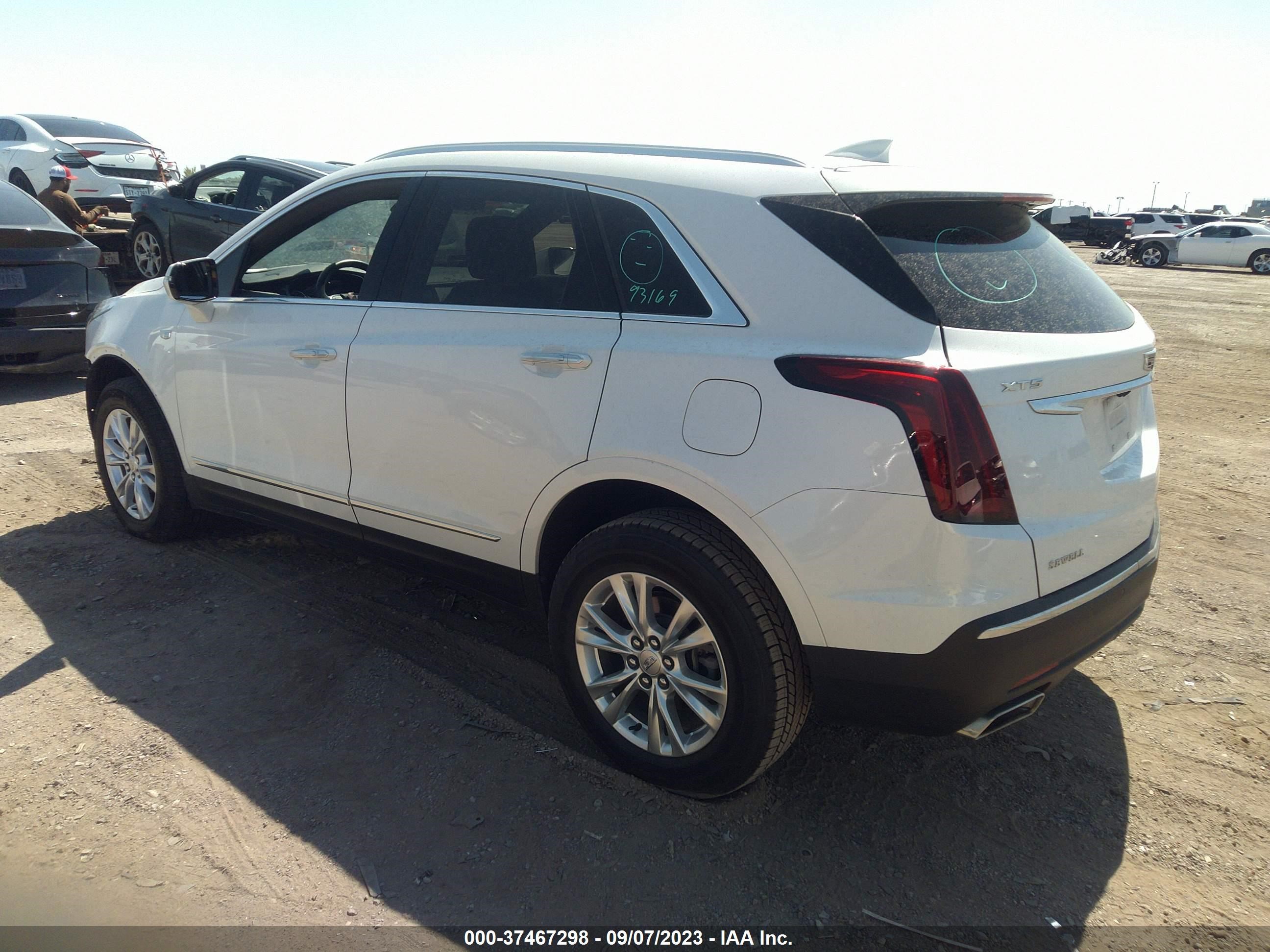 Photo 2 VIN: 1GYKNAR46MZ189934 - CADILLAC XT5 