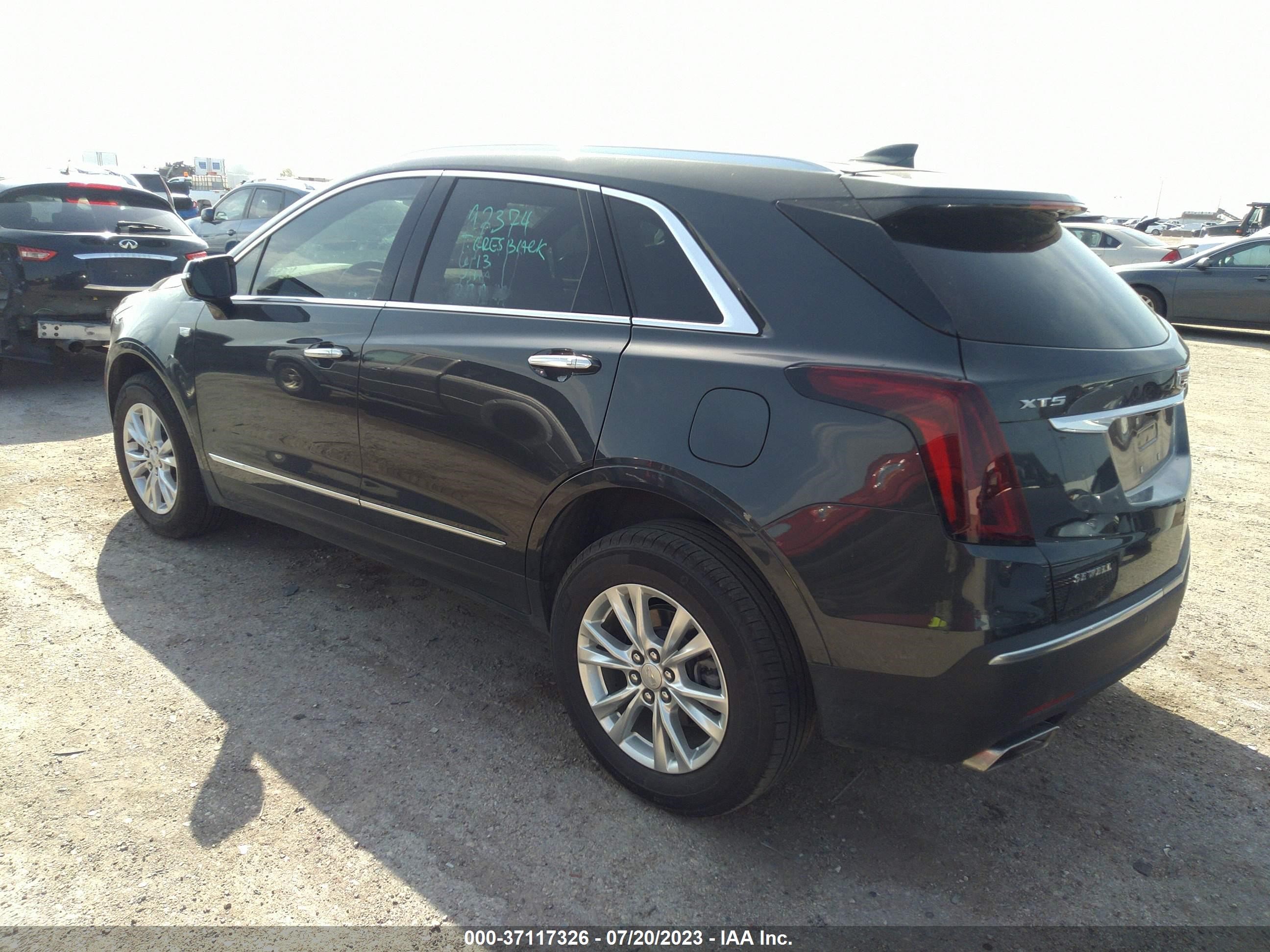 Photo 2 VIN: 1GYKNAR49PZ101575 - CADILLAC XT5 