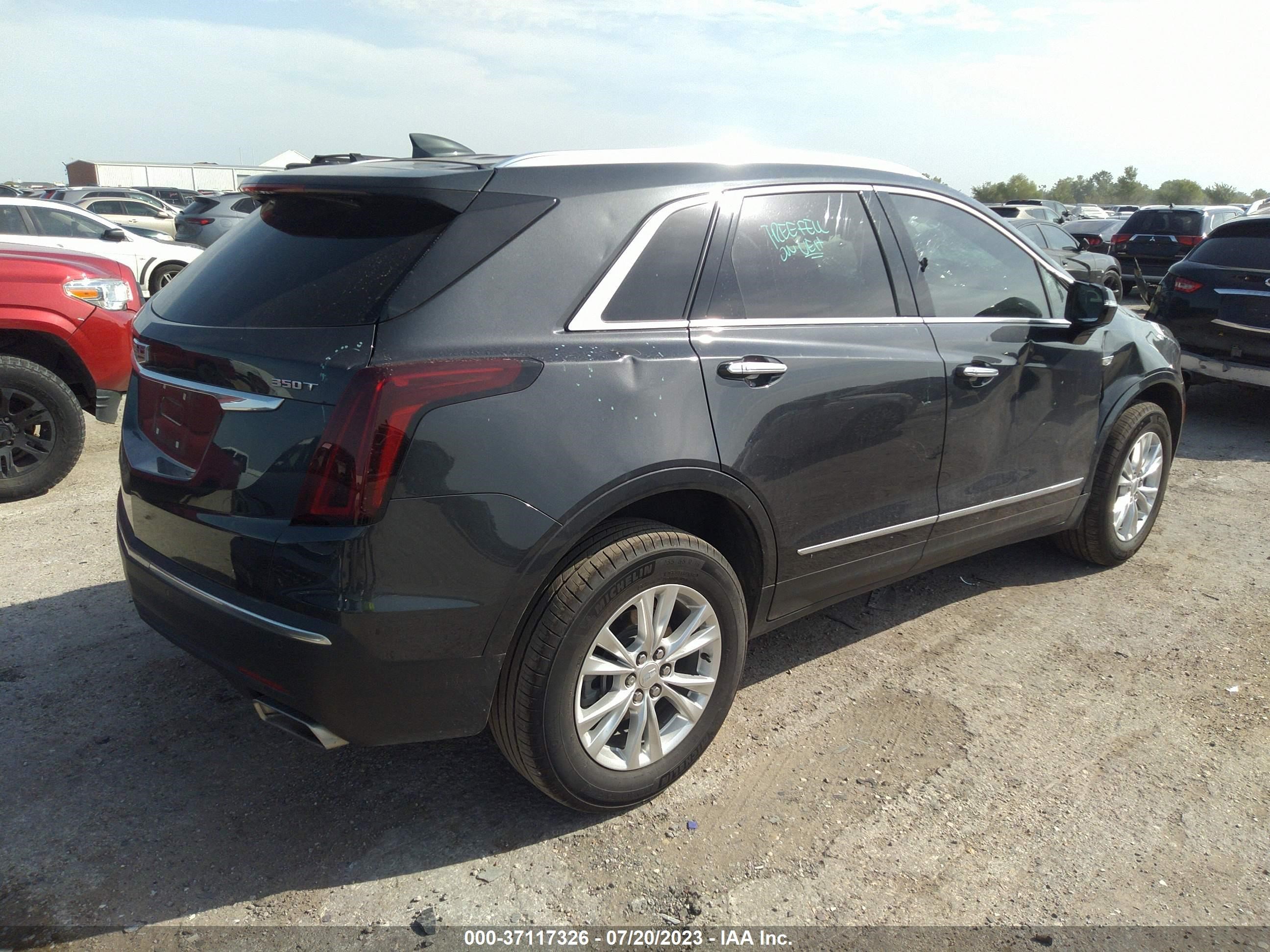 Photo 3 VIN: 1GYKNAR49PZ101575 - CADILLAC XT5 