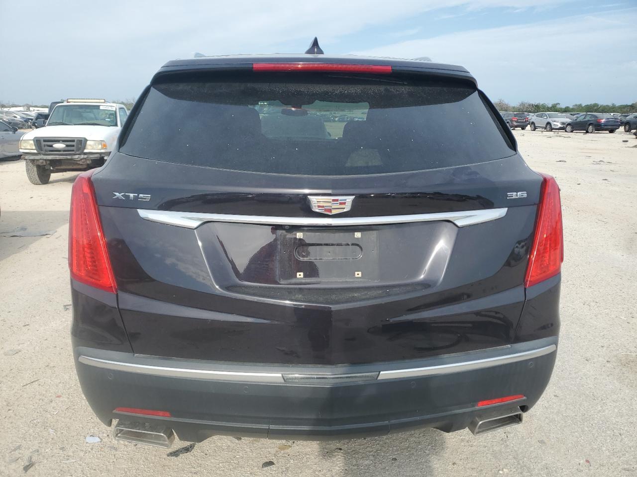 Photo 5 VIN: 1GYKNARS0JZ207144 - CADILLAC XT5 