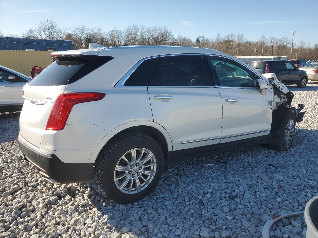 Photo 2 VIN: 1GYKNARS1HZ327139 - CADILLAC XT5 