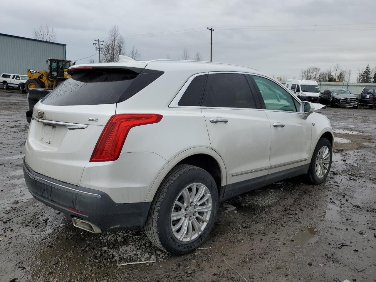 Photo 2 VIN: 1GYKNARS2HZ114796 - CADILLAC XT5 