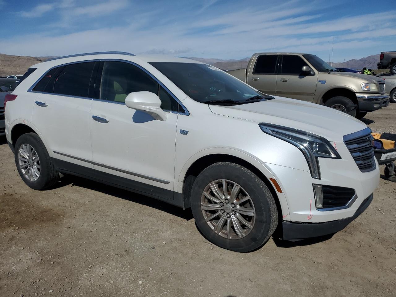 Photo 3 VIN: 1GYKNARS3HZ121322 - CADILLAC XT5 