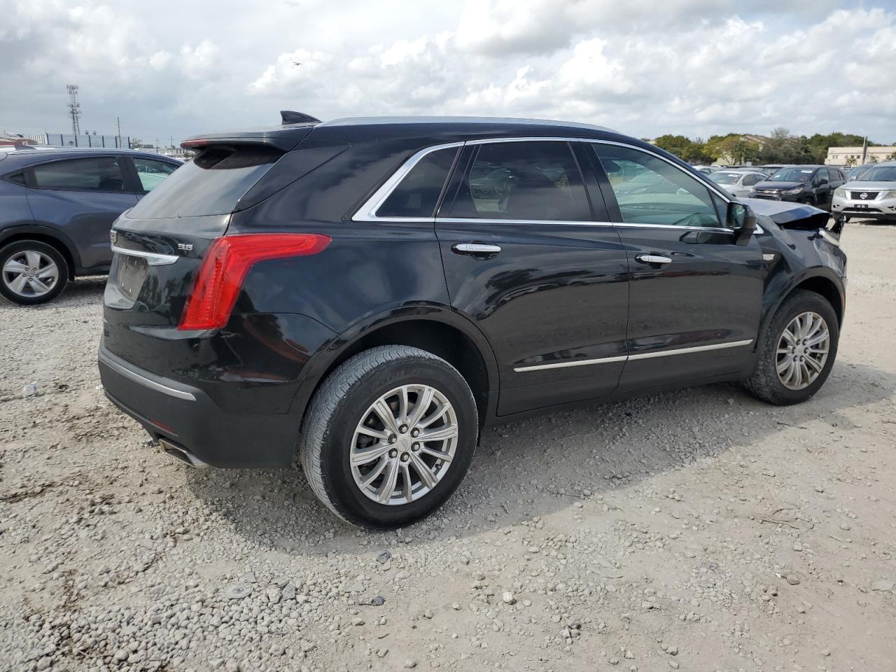 Photo 2 VIN: 1GYKNARS3KZ131873 - CADILLAC XT5 