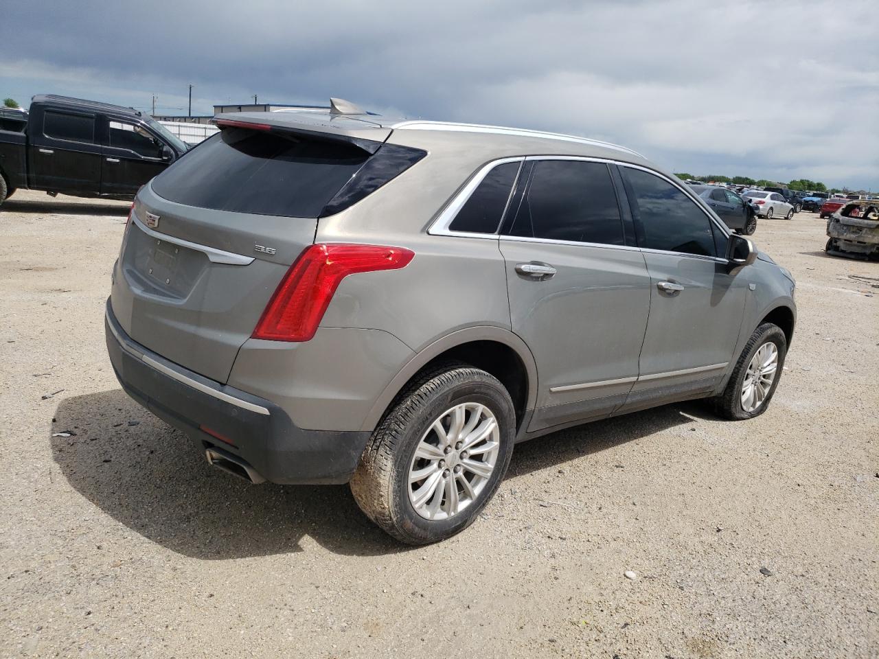 Photo 2 VIN: 1GYKNARS4KZ108781 - CADILLAC XT5 