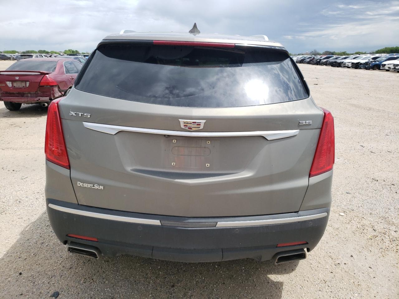 Photo 5 VIN: 1GYKNARS4KZ108781 - CADILLAC XT5 