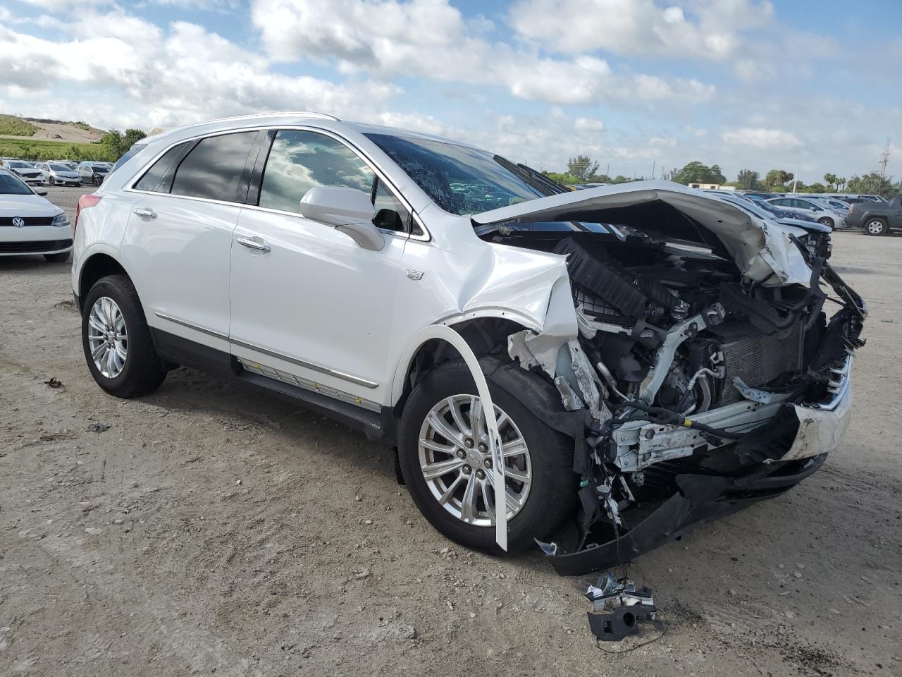 Photo 3 VIN: 1GYKNARS4KZ277697 - CADILLAC XT5 