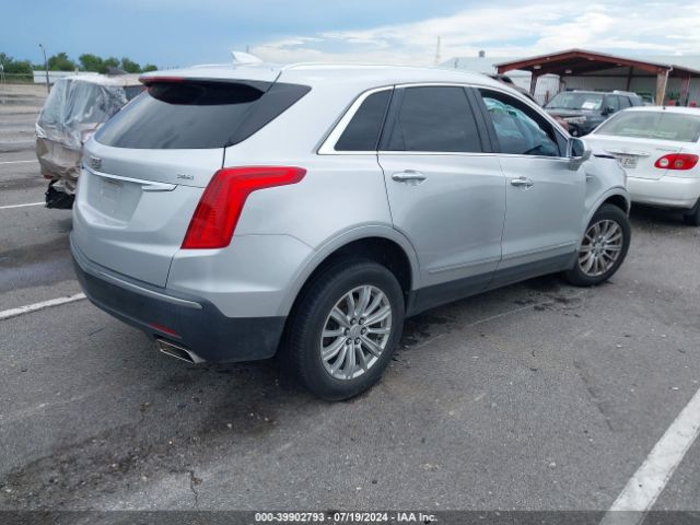 Photo 3 VIN: 1GYKNARS5HZ323823 - CADILLAC XT5 