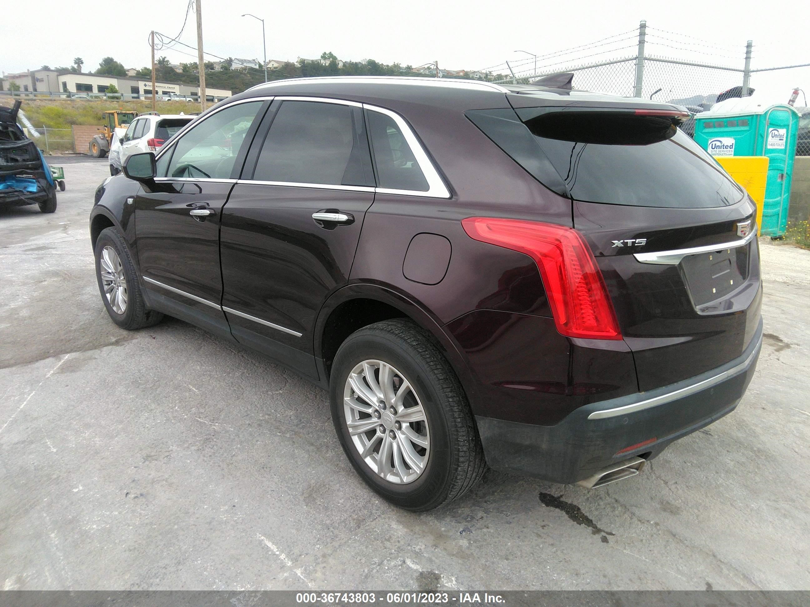 Photo 2 VIN: 1GYKNARS9HZ320956 - CADILLAC XT5 