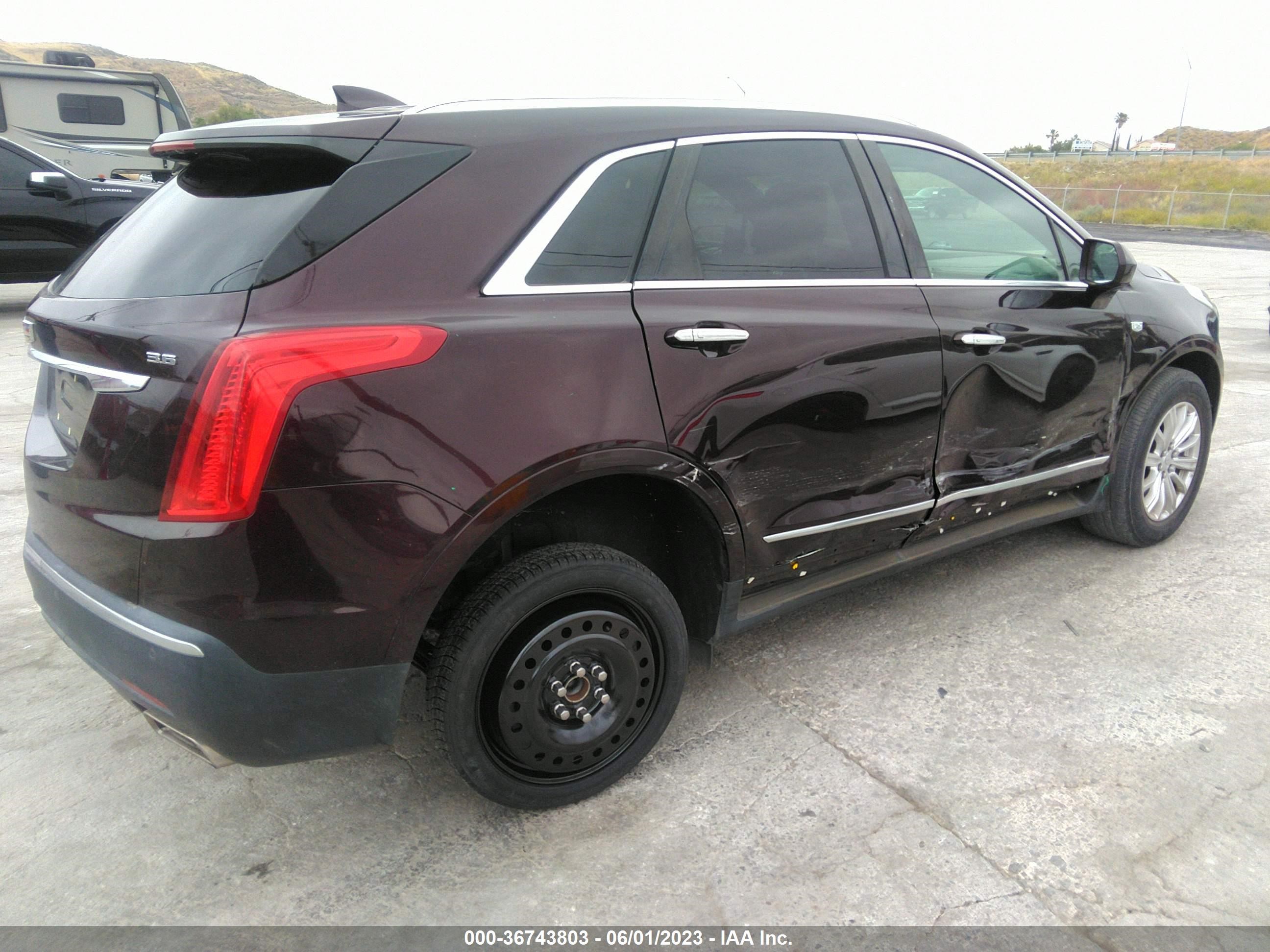 Photo 3 VIN: 1GYKNARS9HZ320956 - CADILLAC XT5 