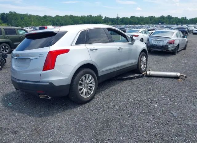 Photo 3 VIN: 1GYKNARSXHZ318536 - CADILLAC XT5 