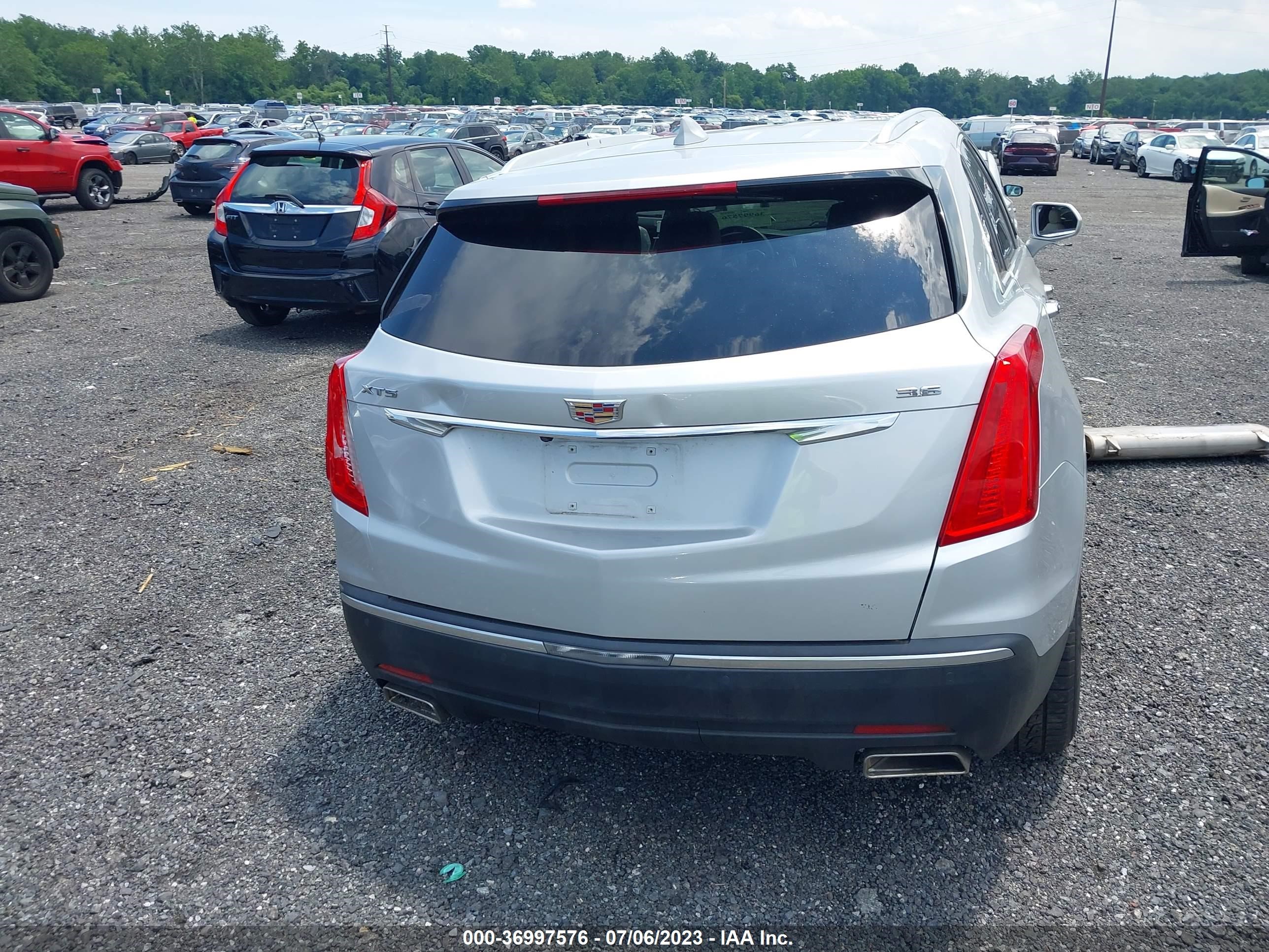 Photo 15 VIN: 1GYKNARSXHZ318536 - CADILLAC XT5 