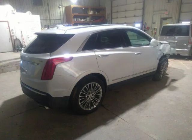 Photo 3 VIN: 1GYKNARSXJZ156221 - CADILLAC XT5 