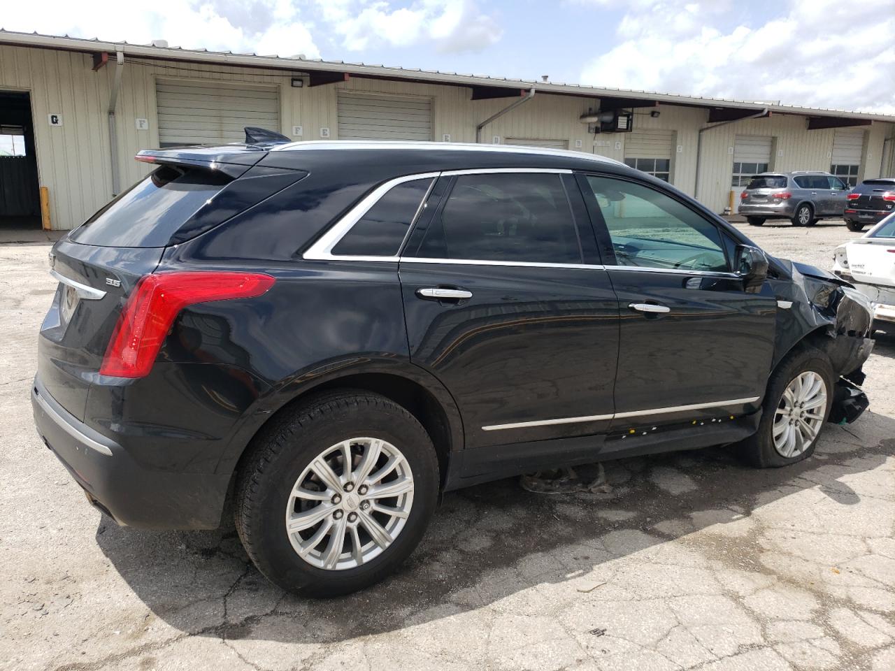 Photo 2 VIN: 1GYKNARSXJZ162455 - CADILLAC XT5 