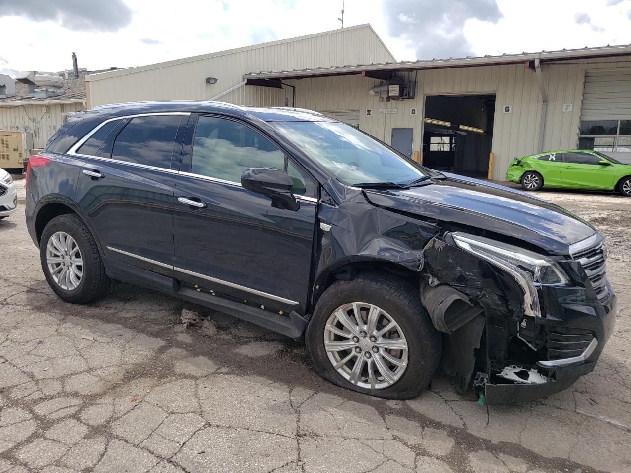 Photo 3 VIN: 1GYKNARSXJZ162455 - CADILLAC XT5 