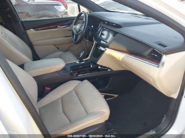 Photo 4 VIN: 1GYKNBRS1HZ106548 - CADILLAC XT5 