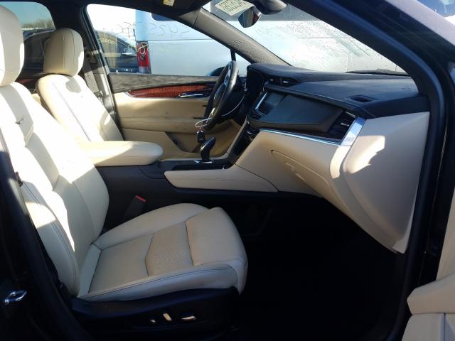 Photo 4 VIN: 1GYKNBRS1HZ108204 - CADILLAC XT5 LUXURY 