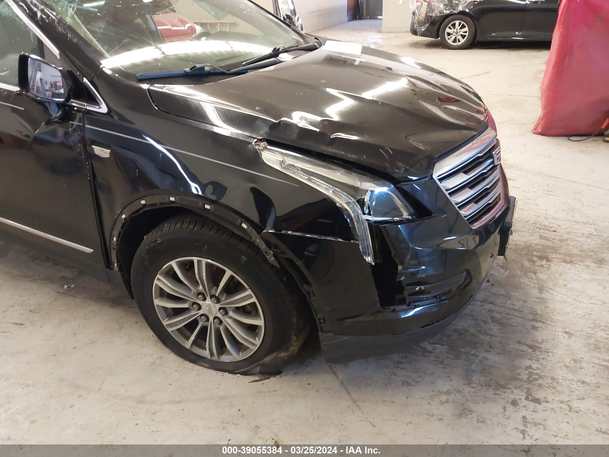 Photo 5 VIN: 1GYKNBRS1HZ125150 - CADILLAC XT5 