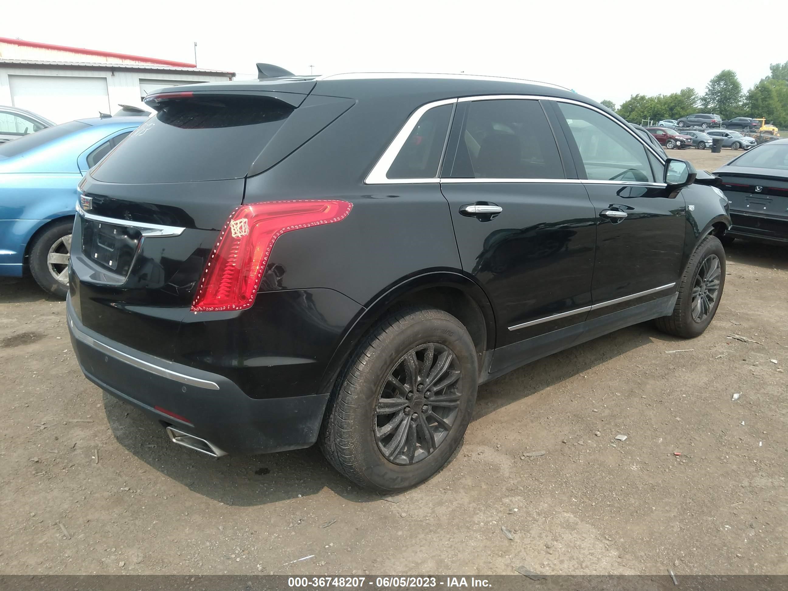 Photo 3 VIN: 1GYKNBRS1HZ305843 - CADILLAC XT5 